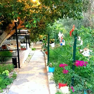 Otel Benjamin, Gümüşlük